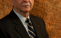 Carlos Vélez-Ibáñez