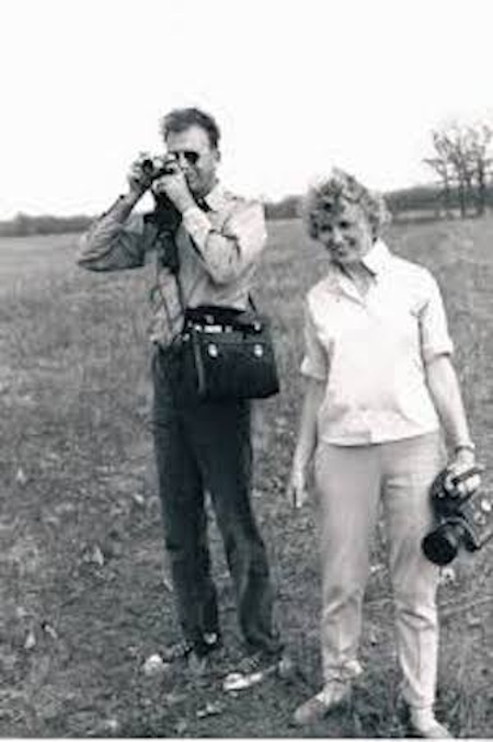 Luther Gerlach (1930-2024) takes a photograph.