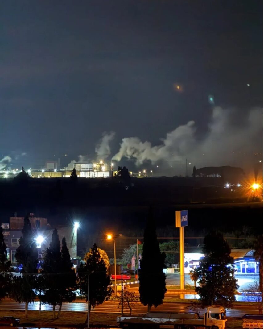 Figure 1: A photo from the Söke district showing smoke rising from the factory chimneys.
