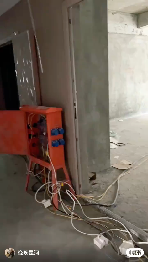 Exposed electric wires outside of Wanwan Xinghe’s apartment